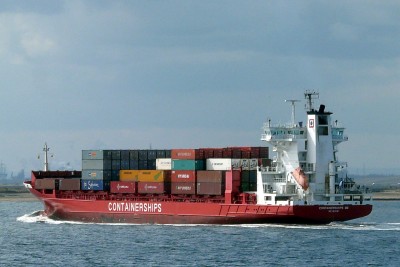 containershipsvii070410x7.jpg