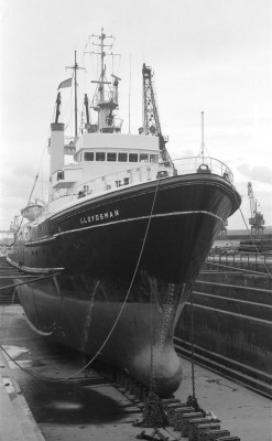 LLOYDSMAN   27-5-1974.jpg