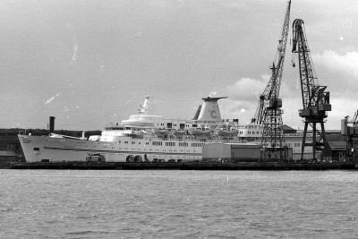 daphne120780.jpg
