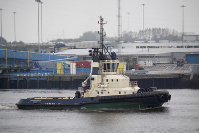 23) Svitzer Castle (19.10.13).jpg