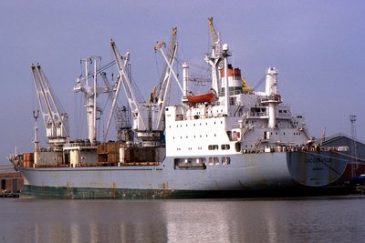 JACQUEVILLE 110395a.jpg