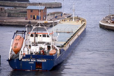 NORTH SEA TRADER 030496b.jpg