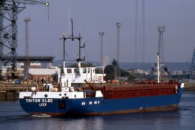 TRITON ELBE 270802b.jpg
