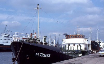 PL TRADER 140681a.jpg