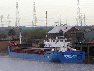 TRITONELBE161206.jpg