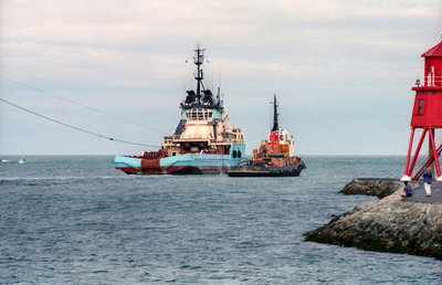 Maersk Shipper & Cragsider, 30 June 1996A_1.jpg