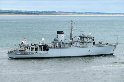 HMS Cattistock 4.jpg