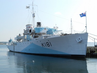 HMCS SACKVILLE 140911z.JPG