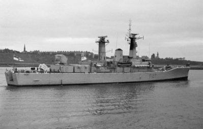 HMS PENELOPE   6-10-1975.jpg
