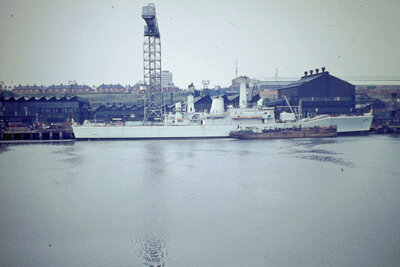 881a.jpg