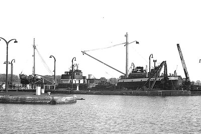 continuity 040575 x2.jpg