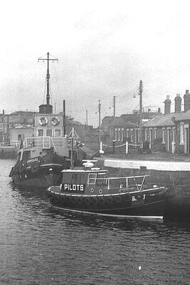 chipchase 080975 x2.jpg