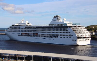 Seven Seas Mariner-4.jpg