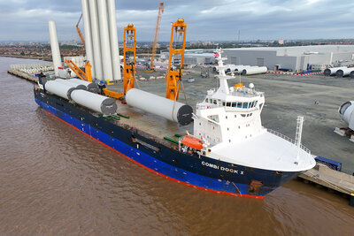 Combi Dock I11_D.jpg