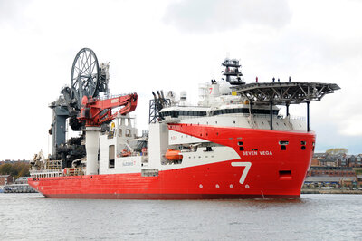 Seven Vega  nem xxxxx  .jpg