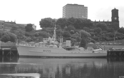 HMS WISTON   1976-77.jpg