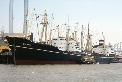 TORM JESSIE 0680.jpg