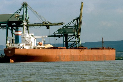 LYRA 040698a.jpg