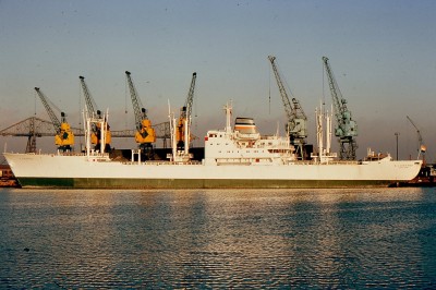 S.A.HEXIRIVIER 071176a.jpg