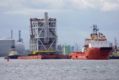 NORMAND SKARVEN-BARGE UR94 190813a.JPG