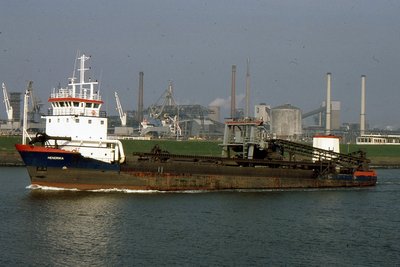 HENDRIKA 220300a.jpg