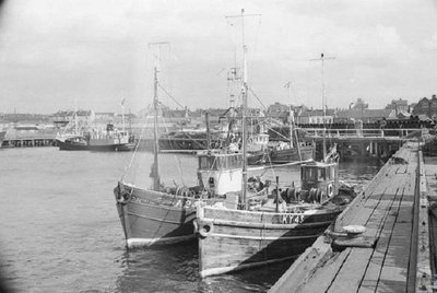 A248 MORAY GEM  KY43 EMBRACE,.jpg