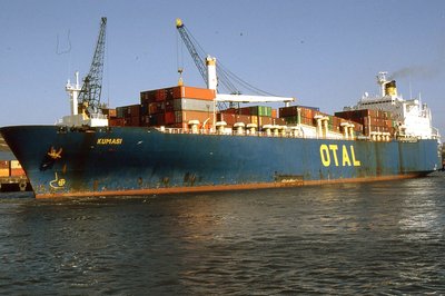 KUMASI 130494a.jpg