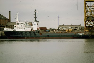 FORTIES SERVICE 180782a.jpg