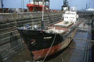 LLANISHEN 300489a.jpg