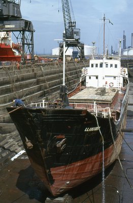LLANISHEN 300489b.jpg