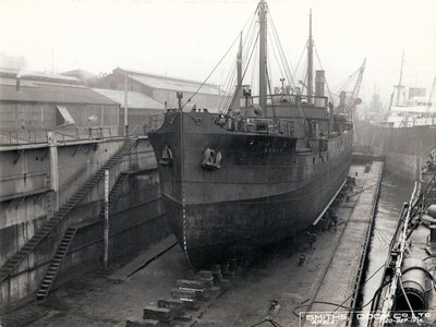 Amble on No. 8 pontoon (2).jpg