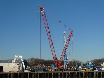 CRANE. 600 SWL MAMMOET, LIEBHERR CRAWLER CRANE. B.jpg