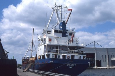 KIS SOBYE 080697a.jpg