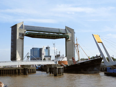 ARCTICCORSAIR040819A.jpg