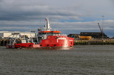 Fugro Pioneer, 31 January 2020 (5)_1.JPG
