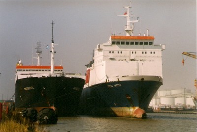 amandine & stena shipper.jpg