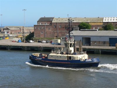 Tugs 015.jpg