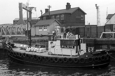 alderman b.o. davies 200780 x2 - 6x6.jpg