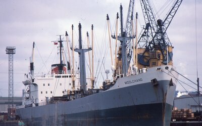 MOOLCHAND 080883b.jpg