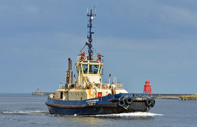 Svitzer-Redbridge.jpg